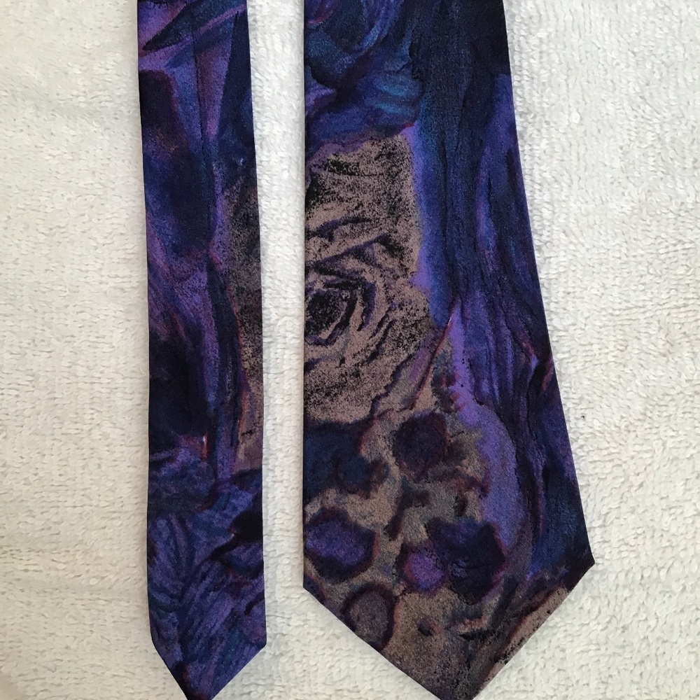 NWOT Italian pure silk tie